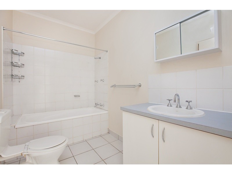 27/16 McGuire Gardens, Moulden NT 0830