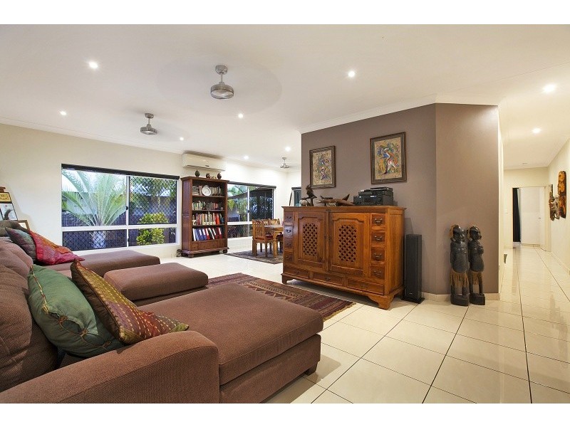 13 Savage Close, Farrar NT 0830