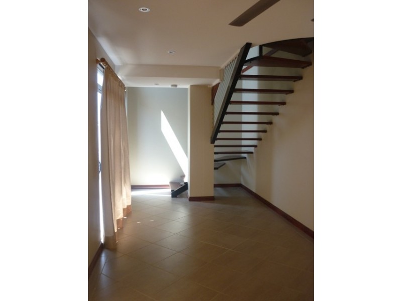 4/11 Browne Place, Rosebery NT 0832