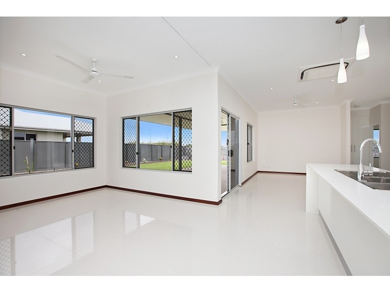 6 Kieran Street, Bellamack NT 0832