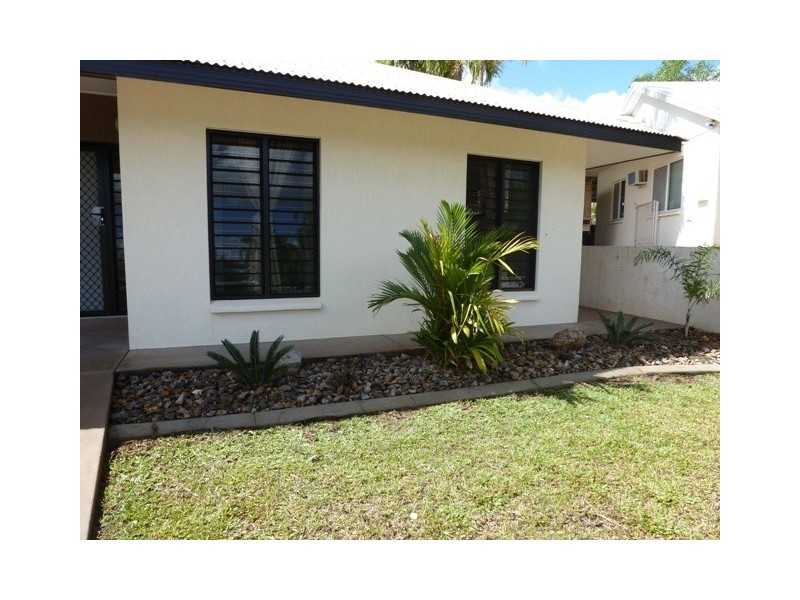 8 Edgecumbe  Court, Gray NT 0830