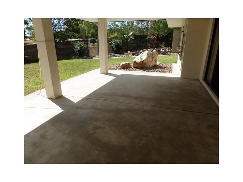 8 Edgecumbe Court, Gray NT 0830