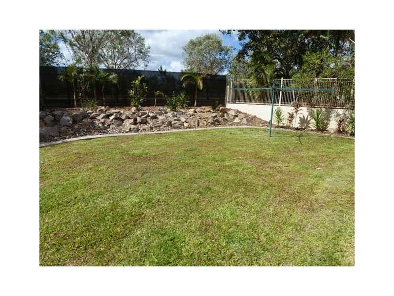 8 Edgecumbe Court, Gray NT 0830