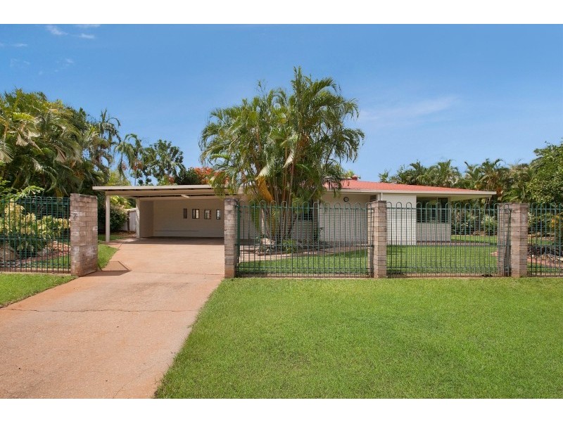 7 Yarunga Street, Moulden NT 0830
