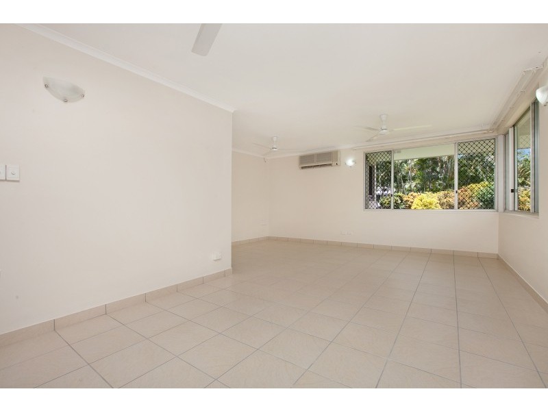 7 Yarunga Street, Moulden NT 0830