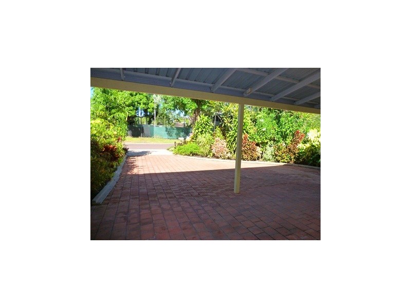 1/4 Hogan Court, Gray NT 0830