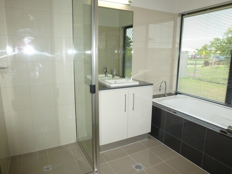 219 Forrest Parade, Bellamack NT 0832