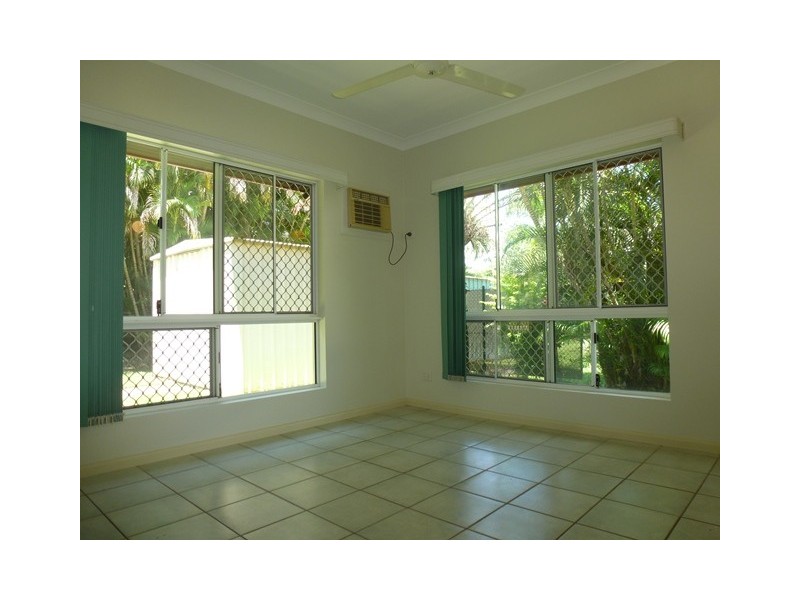 2 Murdoch Gardens, Durack NT 0830
