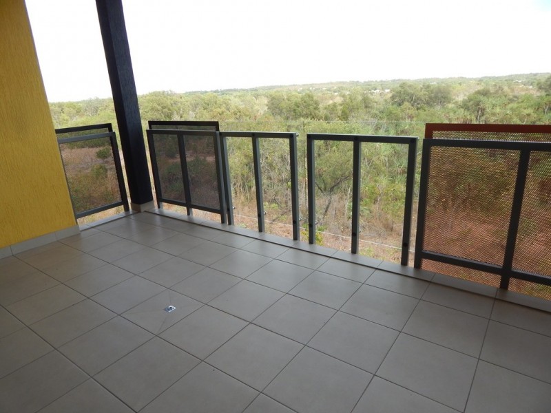 2302/2 Brisbane Crescent, Johnston NT 0832