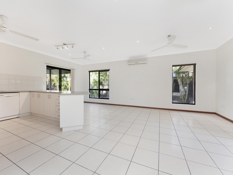 19 Richards Crescent, Rosebery NT 0832