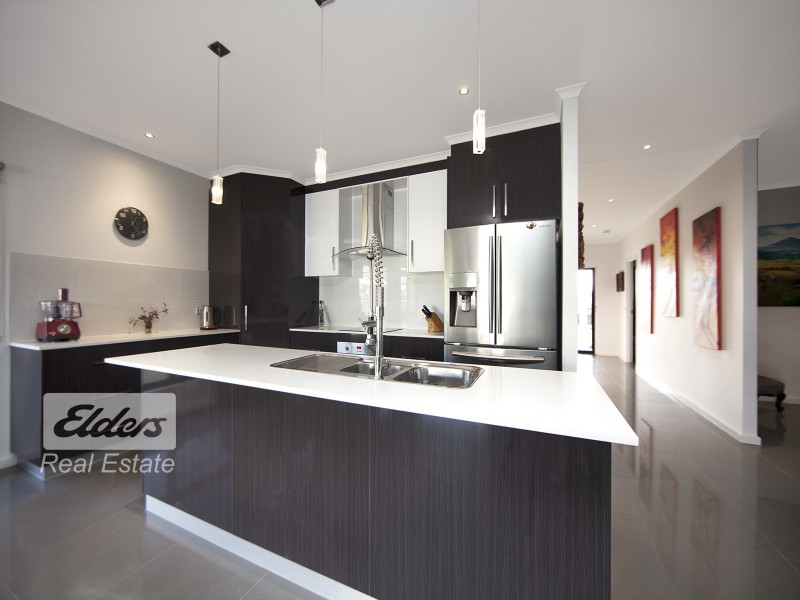 13 Melbourne Street, Johnston NT 0832