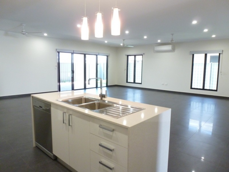 12 Redmond Crescent, Durack NT 0830