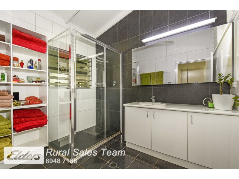 65 Stanley Road, Howard Springs NT 0835