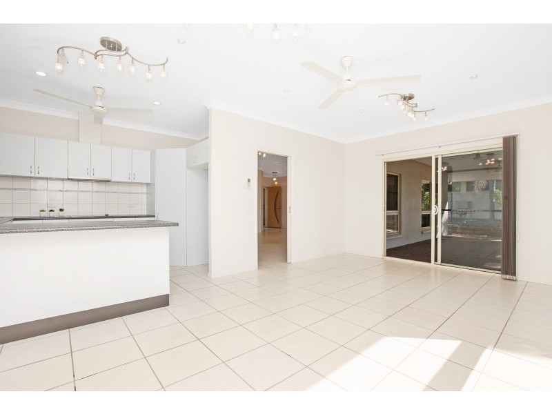 21 Yirra Crescent, Rosebery NT 0832