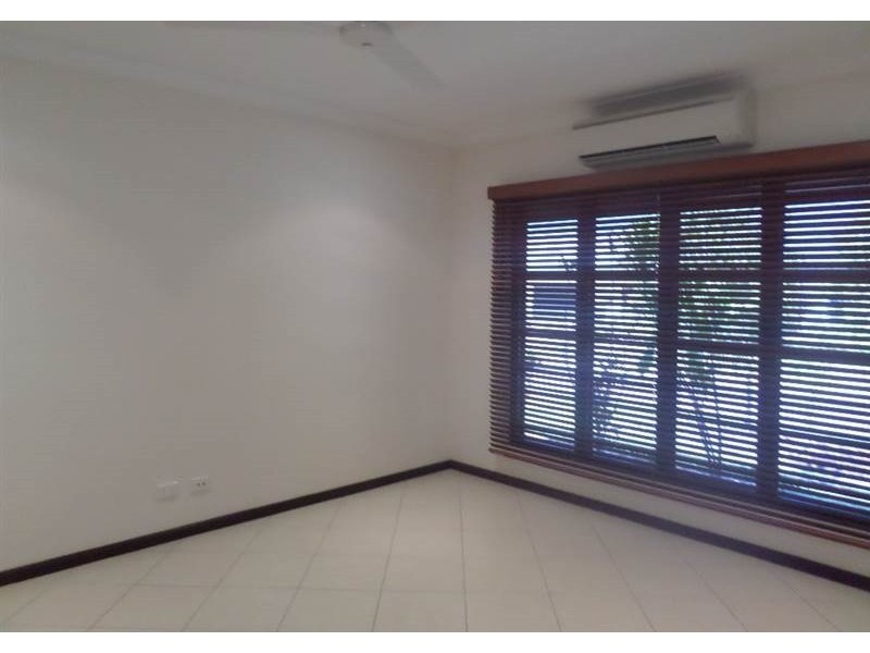 4 Rooney Street, Rosebery NT 0832