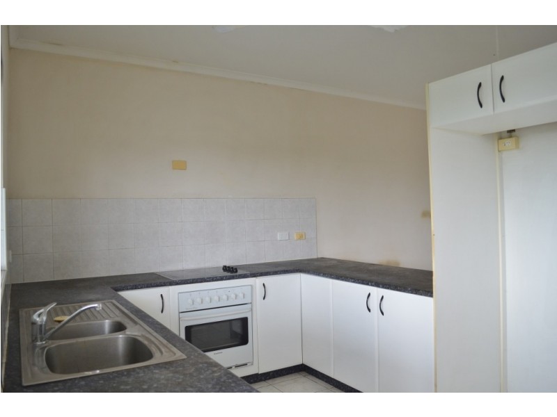 10/27 Mannikan Court, Bakewell NT 0832