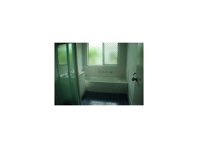 21 McGowan, Gunn NT 0832