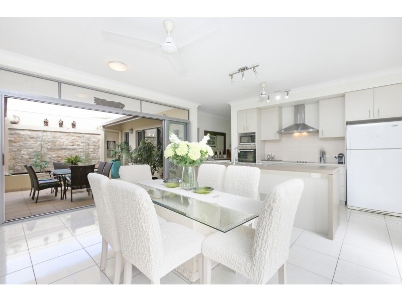 2/11 Hedley Place, Durack NT 0830