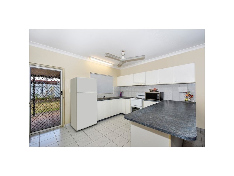 1/4 Merriak Court, Gray NT 0830