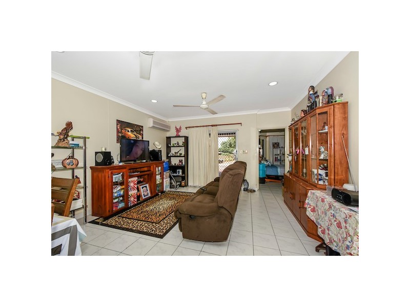 1/4 Merriak Court, Gray NT 0830