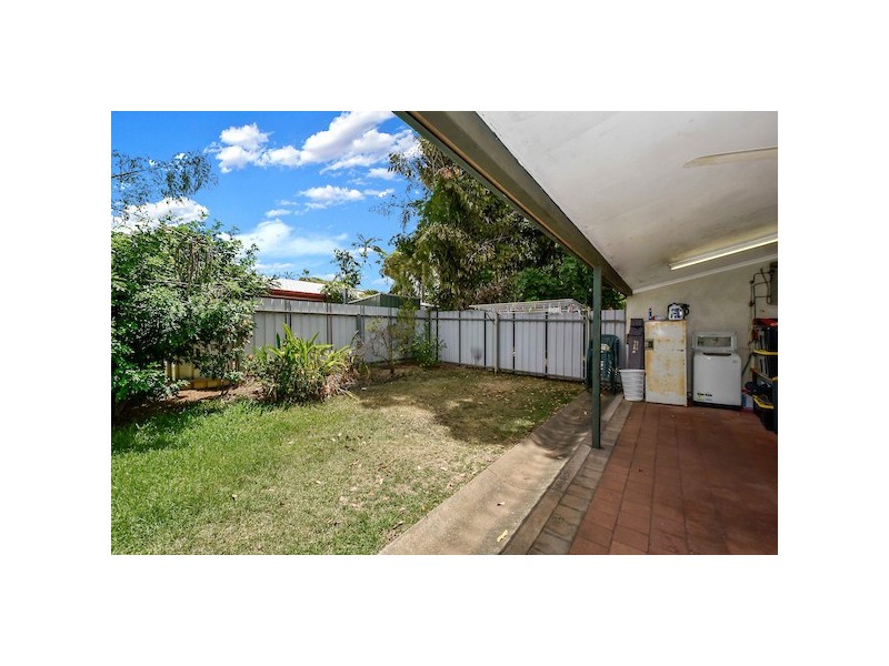 1/4 Merriak Court, Gray NT 0830