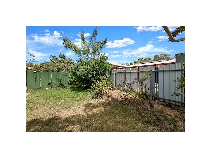 1/4 Merriak Court, Gray NT 0830