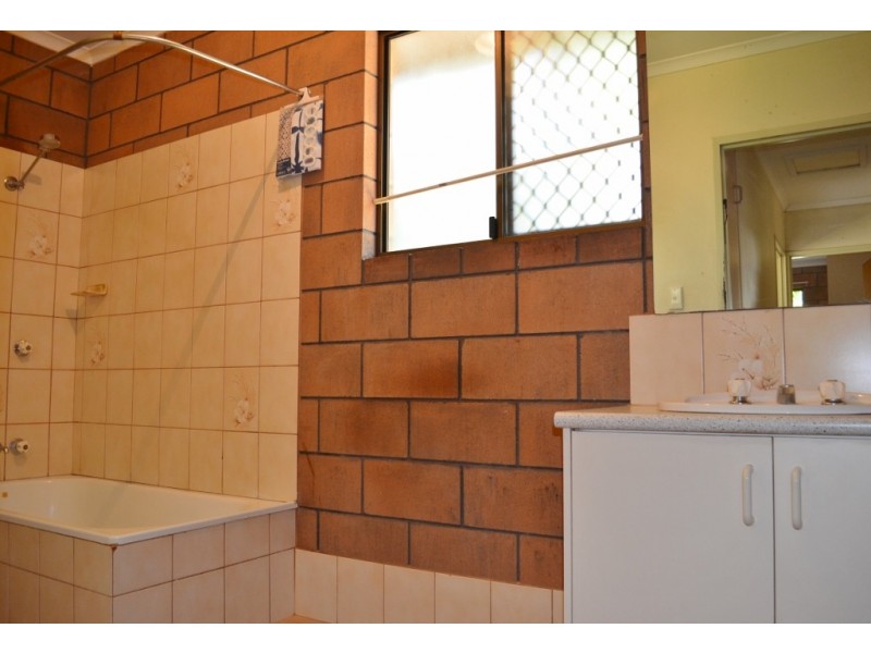 2/4 Lowe Court, Driver NT 0830