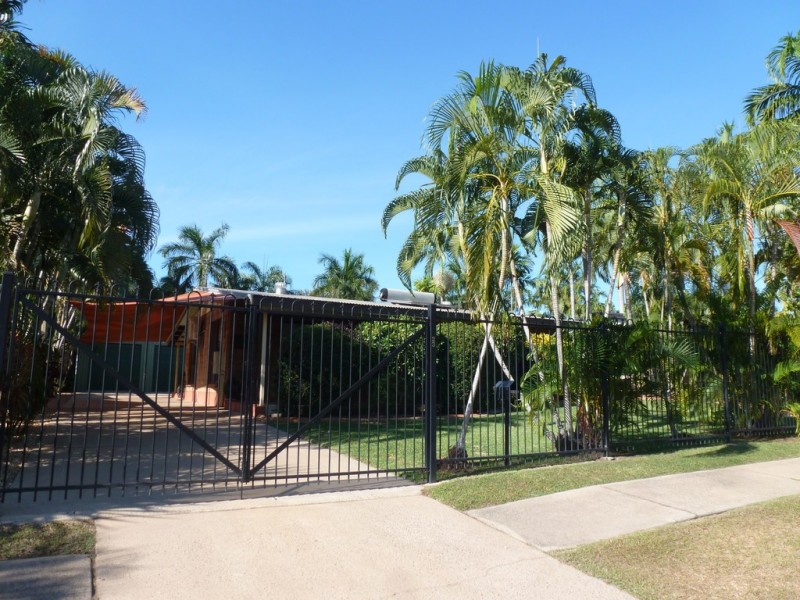 23 Cuthbertson Crescent, Moulden NT 0830