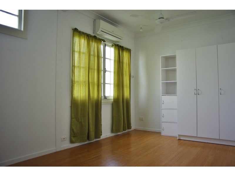 6 Seventh Avenue, South Townsville QLD 4810