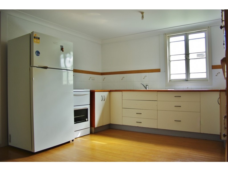 6 Seventh Avenue, South Townsville QLD 4810