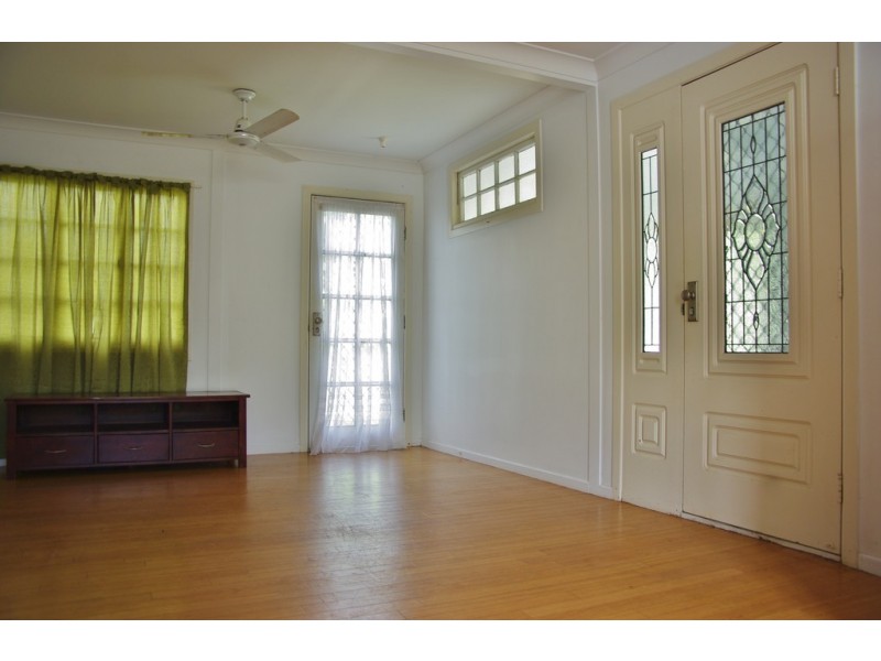 6 Seventh Avenue, South Townsville QLD 4810