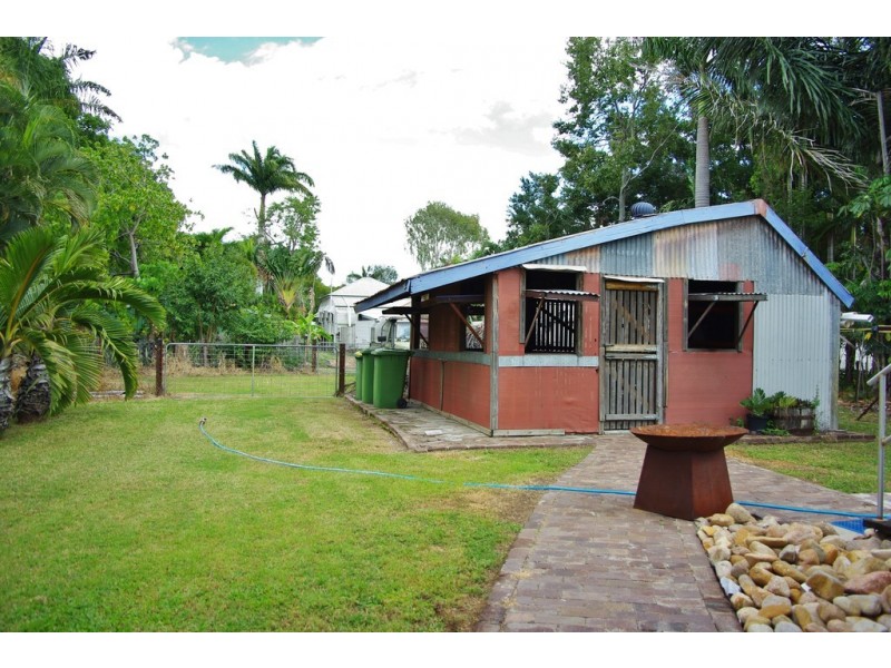 6 Seventh Avenue, South Townsville QLD 4810