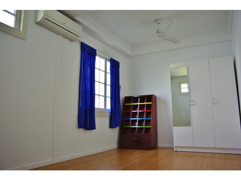 6 Seventh Avenue, South Townsville QLD 4810