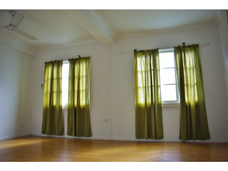 6 Seventh Avenue, South Townsville QLD 4810