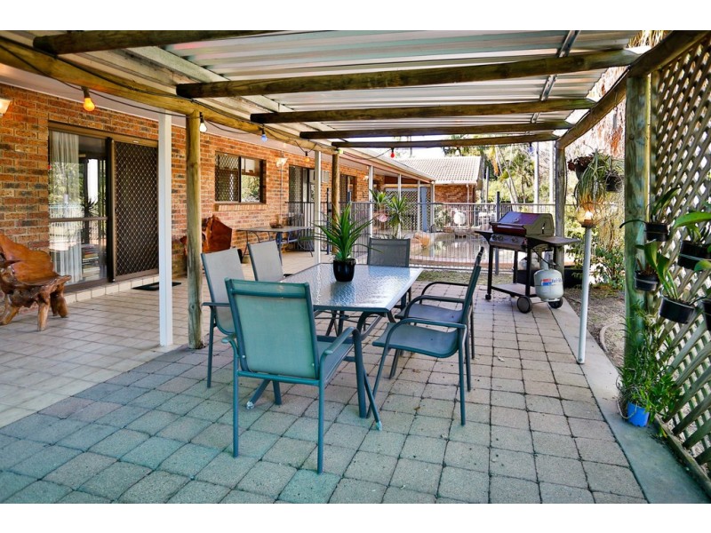 8 PARNELL COURT, Cranbrook QLD 4814