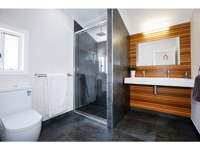 183 INGHAM ROAD, West End QLD 4810