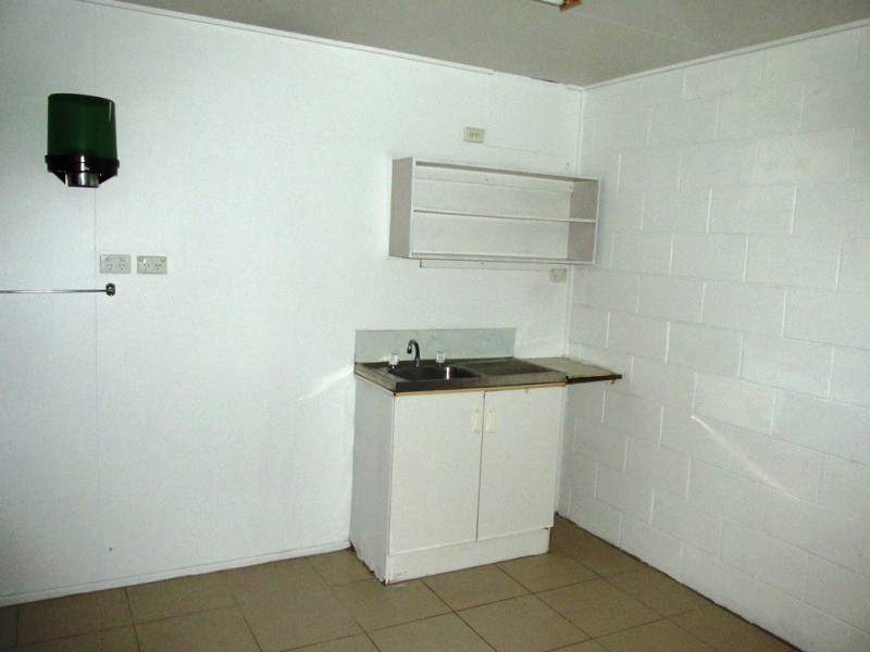 Unit 2 / 247 INGHAM ROAD, Garbutt QLD 4814