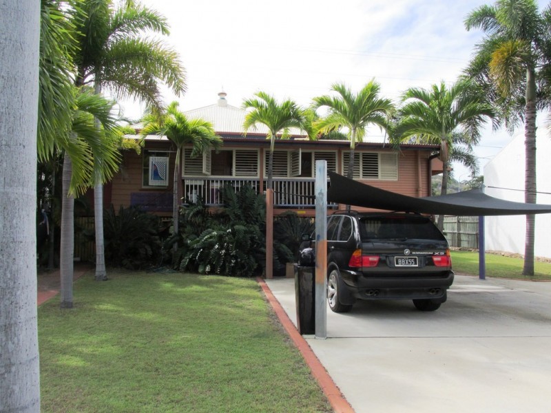 7 WOOLCOCK STREET, Hyde Park QLD 4812