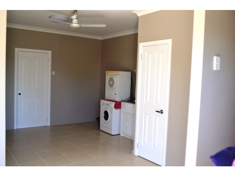 Unit A / 7 Carmya Street, Bohle QLD 4818