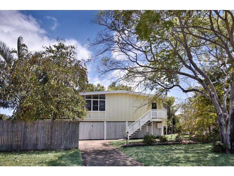 1 WEELA STREET, Cranbrook QLD 4814