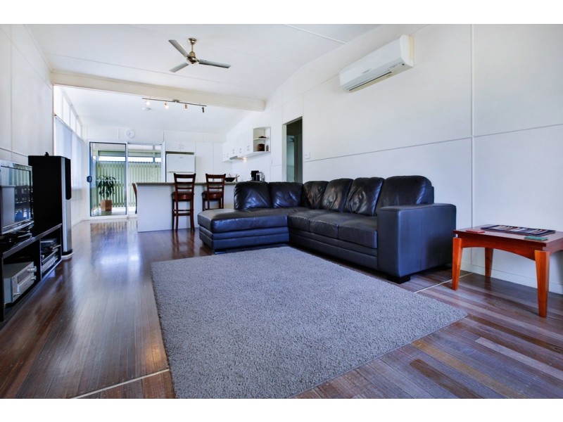 1 WEELA STREET, Cranbrook QLD 4814