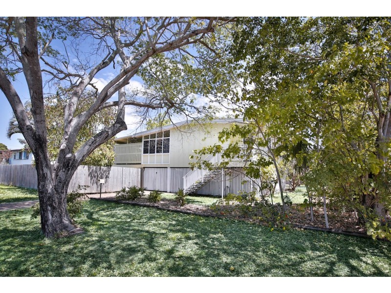 1 WEELA STREET, Cranbrook QLD 4814