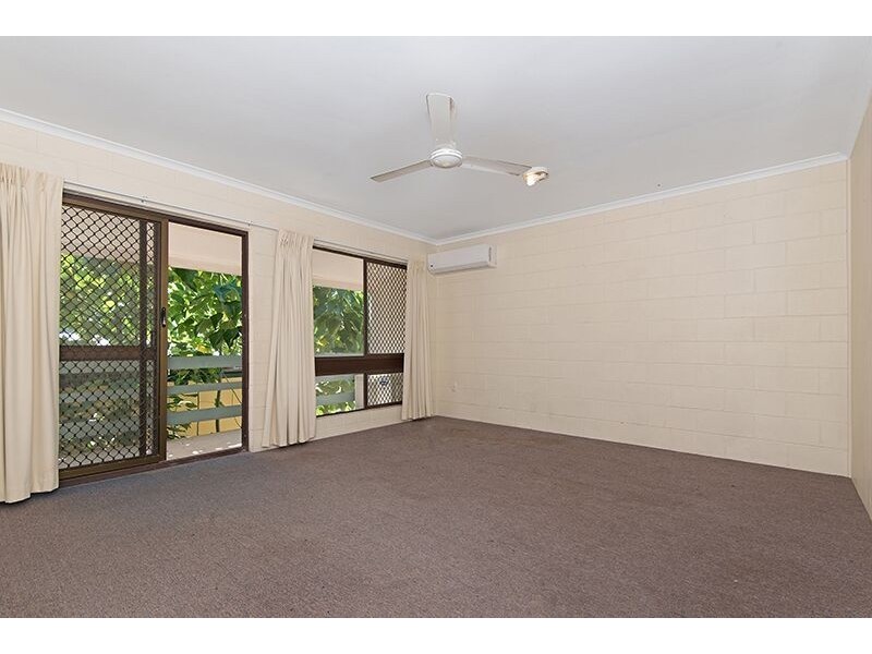 5 PLANT STREET, West End QLD 4810