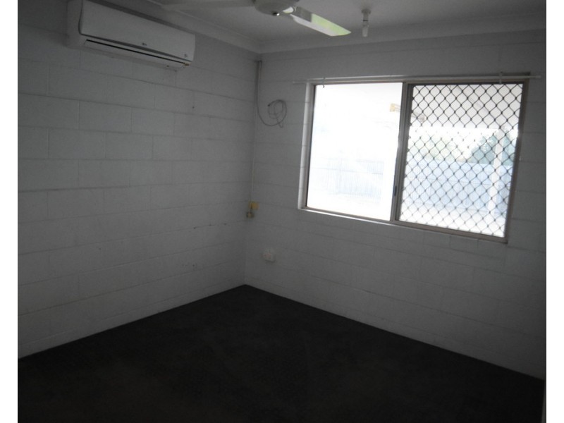15 DALKEITH CRESCENT, Mount Louisa QLD 4814