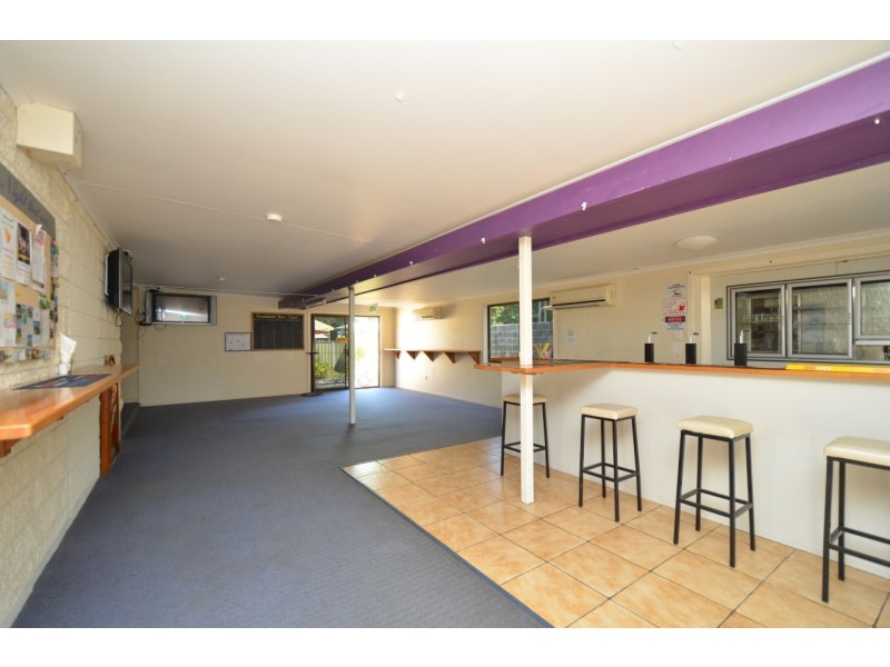 31 LAGOON CRESCENT, Saunders Beach QLD 4818