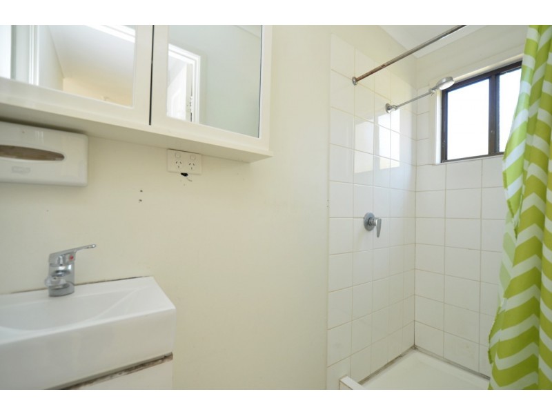 31 LAGOON CRESCENT, Saunders Beach QLD 4818