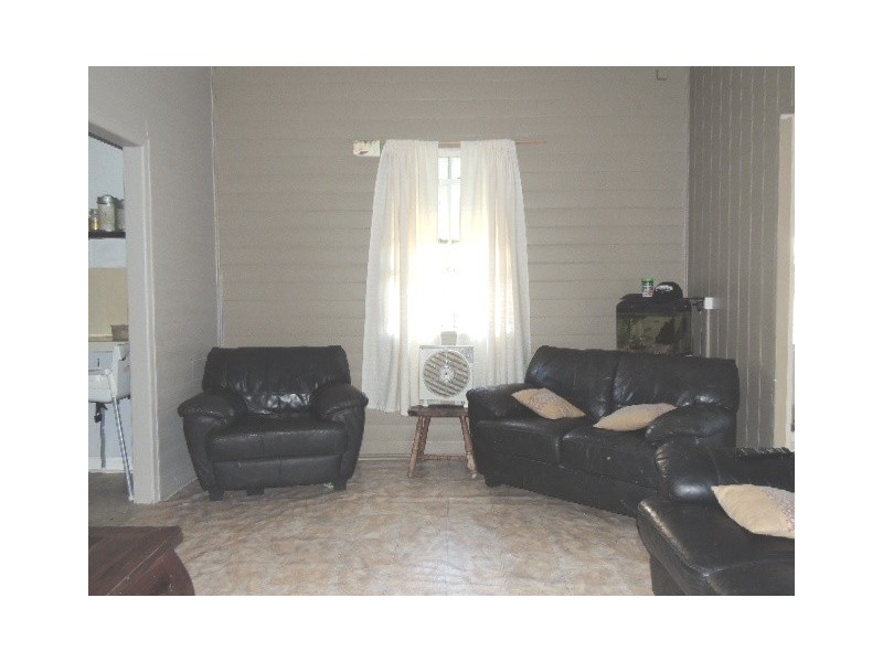 15 BRABY STREET, Alva QLD 4807