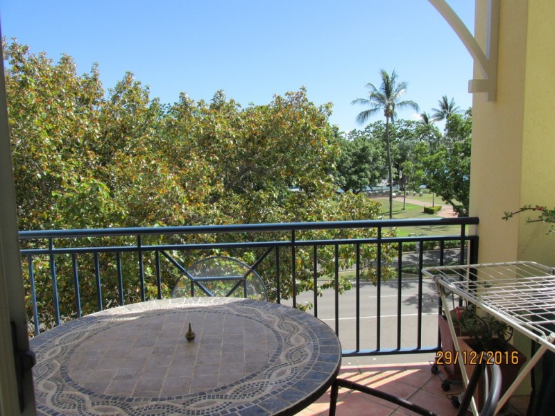 Unit 17 Cleveland Terrace, North Ward QLD 4810
