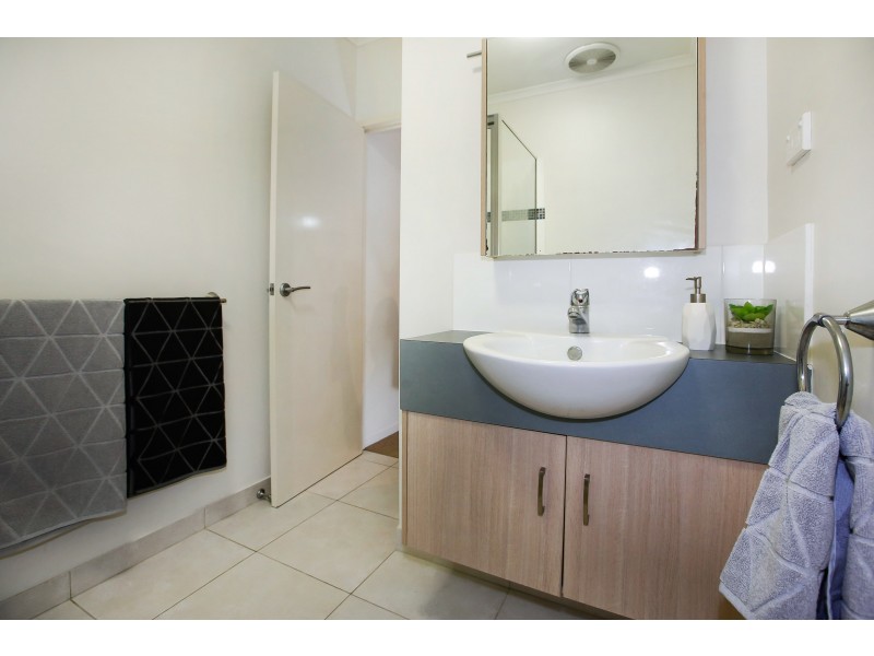 3/159 RIVERSIDE BOULEVARD, Douglas QLD 4814