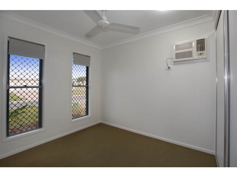 28 delaware, Mount Louisa QLD 4814